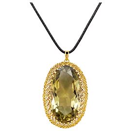 Autre Marque Colgante de prasiolita e hilos de oro amarillo.
