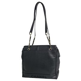 Saco Tote Chanel em pele de vitela granulada preta
