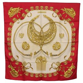 Hermès HERMES Carre 90 Scarf Silk Red Beige  LES CAVALIERS D'OR