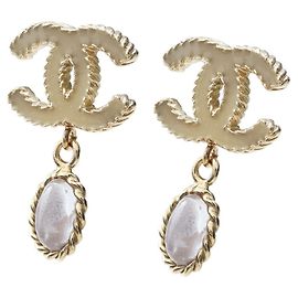 Orecchini pendenti Chanel Coco Mark in oro e viola