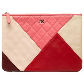Chanel Case O Colorblock de piel de cordero acolchada rosa tamaño Medium