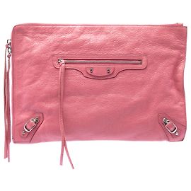 Clutch plana Balenciaga Motocross Classic Zip Around de piel de cordero rosa