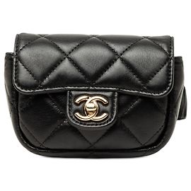 Portamonete Chanel Black CC Quilted Lambskin Flap Arm
