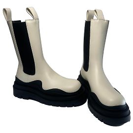 Bottega Veneta Tire Boots Leder Sea Salt