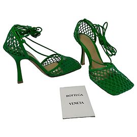 Bottega Veneta Sandales Stretch en Maille et Cuir Grass Green
