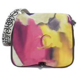 Chanel Schultertasche aus bedrucktem Veloursleder