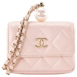 CHANEL - Schultertasche Mini Portemonnaie Pearl on Top Chanel aus irisierend rosa Kaviarleder
