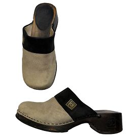 Mules Sabot con Tacco Vintage Chanel Fine anni 1990 Beige Black EU36