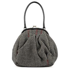 Miu Miu Clutch in lana a righe grigie