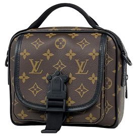 Sac à bandoulière Louis Vuitton Quest Messenger