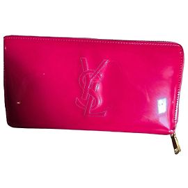 Yves Saint Laurent Cartera con Cremallera de Cuero Charol Rosa