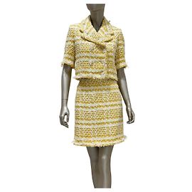 Conjunto saia e casaco em tweed amarelo CHANEL SS18 por Karl Lagerfeld Sz.36 seminovo