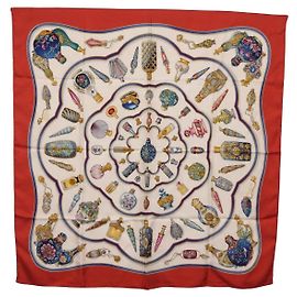 Hermès HERMES Pañuelo Carre 90
Pourvu qu'on ait l'ivresse
Seda Roja