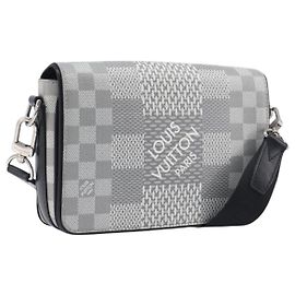 LOUIS VUITTON Damier Graphite Studio Messenger Antarctica N50014