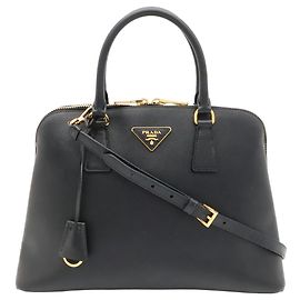Bolsa Prada em couro Saffiano