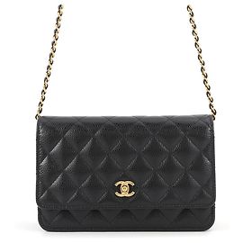Portafoglio a catena Chanel in pelle di vitello martellata nera