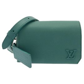 Louis Vuitton LV Aerogram Fastline Wearable Wallet Calf Shoulder Bag