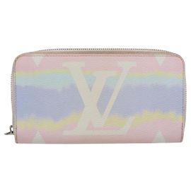 Louis Vuitton Zippy By The Pool Monogram Giant
