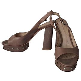 Gianvito Rossi Sandali platform in pelle taupe