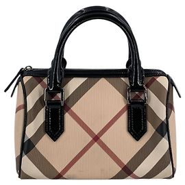 Burberry Mini borsa Boston in tela Nova Check con rifiniture in pelle verniciata