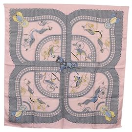 Hermès HERMES Carre 90 Pañuelo
V0ITURES PANIERS Seda Rosa