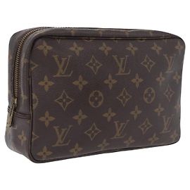 LOUIS VUITTON Monogram Trousse Toilette 23 Clutch Bag M47524 LV