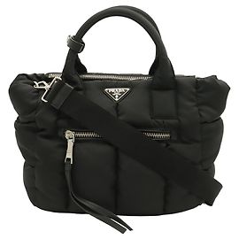 Bolso Prada Bomber Tote en nailon negro y piel