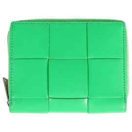 Bottega Veneta Small Cassette Wallet Maxi Intrecciato