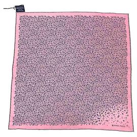 Hermès Pañuelo de seda rosa Hermes