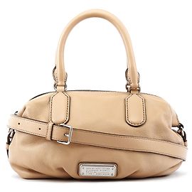 Marc by Marc Jacobs Bolsa Bowling 2-Way Classic Q em couro bege