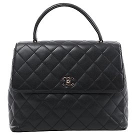 Chanel Classic Kelly Matelasse Handtasche aus Kaviarleder in Schwarz
