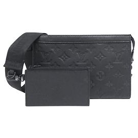 Louis Vuitton Monogram Shadow Gaston Portafoglio Wearable Borsa a Tracolla in Vitello