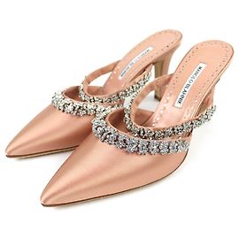 Manolo Blahnik VEDADAMU Mules in raso