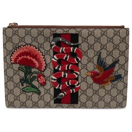 Clutch Gucci Beige GG Supreme con Kingsnake ricamato