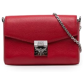 MCM Millie Flap Crossbody aus rotem genarbtem Leder