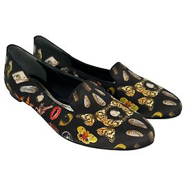 Alexander McQueen Obsession Talisman Print Loafers in Black Satin