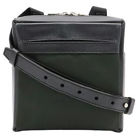 Bolso de hombro Louis Vuitton Taiga Sayan