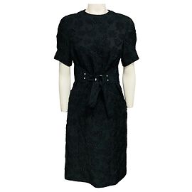 Calvin Klein 205W39NYC schwarzes kurzärmeliges Midi-Kleid aus floralem Rose Jacquard mit Gürtel