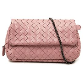 Borsa a tracolla con patta e catena estensibile Mini Nappa Intrecciato Bottega Veneta Rosa