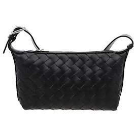 Bottega Veneta Il sofisticato intreccio Intrecciato signature si distingue, e la texture in pelle morbida e flessibile regala un'atmosfera lussuosa. Una silhouette slim per riporre comodamente gli essenziali come uno smartphone.