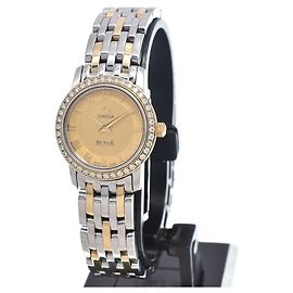 Omega De Ville Prestige Quartz em aço inoxidável e ouro amarelo com bisel e marcadores de diamante 22