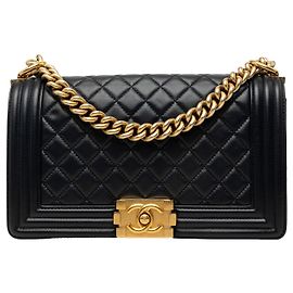 Bolsa Tiracolo Chanel Boy Flap em pele de cordeiro acolchoada, Old Medium, Preta