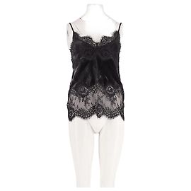 Autre Marque Top cropped nero con pizzo HERSKIND