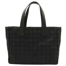 Chanel New Travel Line Tote MM Tasche