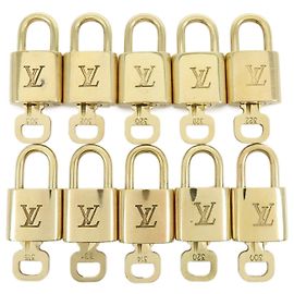 Louis Vuitton Lotto di 10 Lucchetti e Chiavi Gold