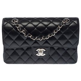 CHANEL Timeless/Classique Tasche aus schwarzem Leder - 104048