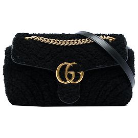 Borsa a tracolla Gucci GG Marmont Matelassé in shearling nera Medium
