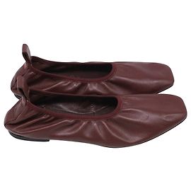 Aeyde Dex Ballet Flats in Burgundy Nappa Calf Leather
