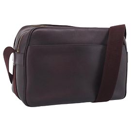 Louis Vuitton Reporter Taiga Leather PM