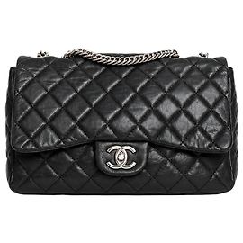 Chanel Borsa a tracolla single flap in pelle matelassé nera 2006